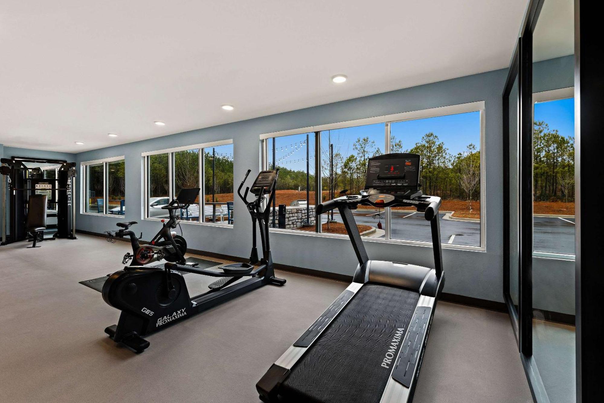 Everhome Suites El Paso Airport Near Fort Bliss Loma Terrace Dış mekan fotoğraf